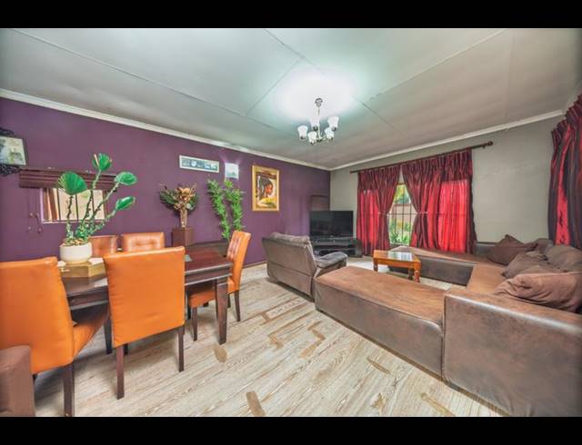 3 BEDROOM HOUSE FOR SALE IN EDENVALE CENTRAL